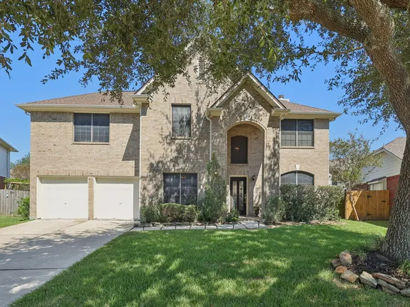 17011 Sailors Moon Court, Friendswood, TX 77546