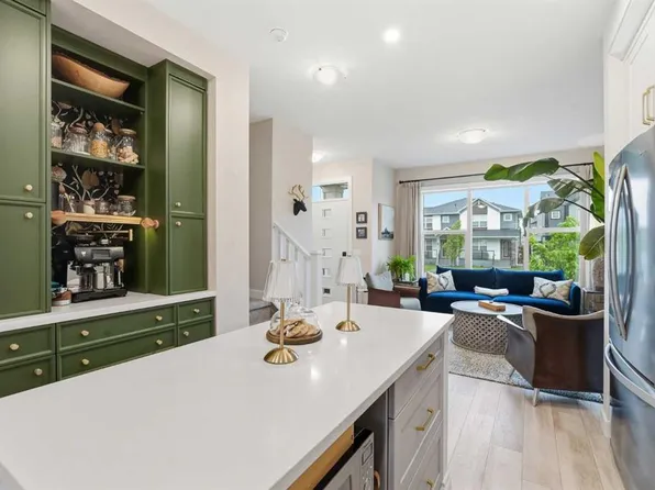 7 E Wolf Creek Dr SE, Calgary, AB T2X 4W9