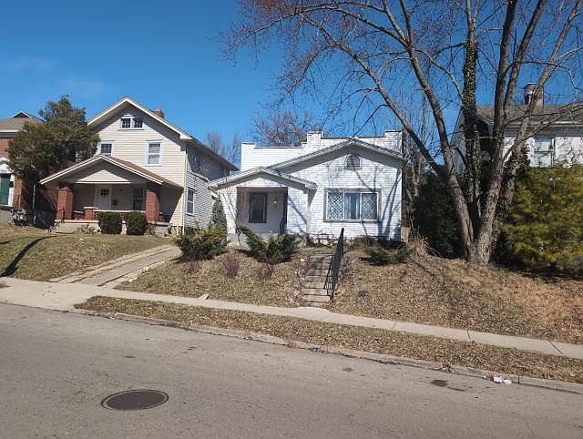 1st image of 719 W Fairview Ave