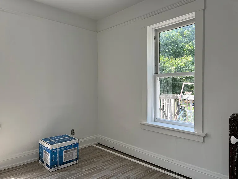 2324 Atwood Ave #1 — Photo 17