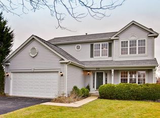 935 Kilburn Ct, Grayslake, IL 60030