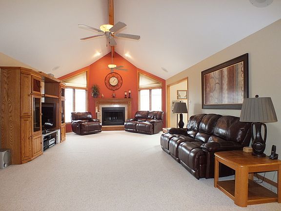 2nd image of 22523 Crimson Ln