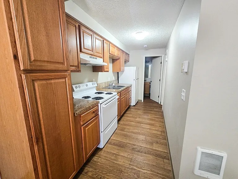 5208 Windsor Island Rd N #D — Photo 5