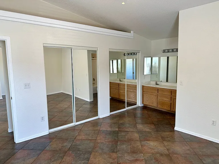2939 Maracaibo Ln — Photo 13