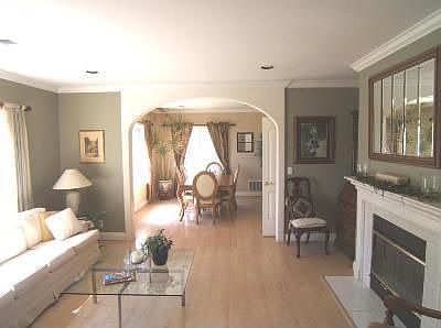 3rd image of 8751 Woodland Heights Ln
