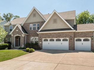 5526 Wooded Creek Dr, Saint Charles, MO