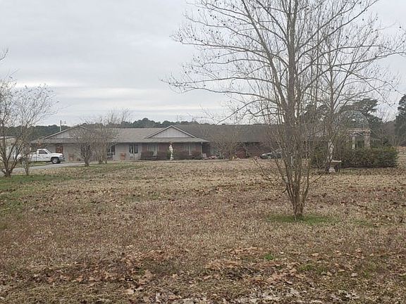 3rd image of 6504 Middle Warren Rd