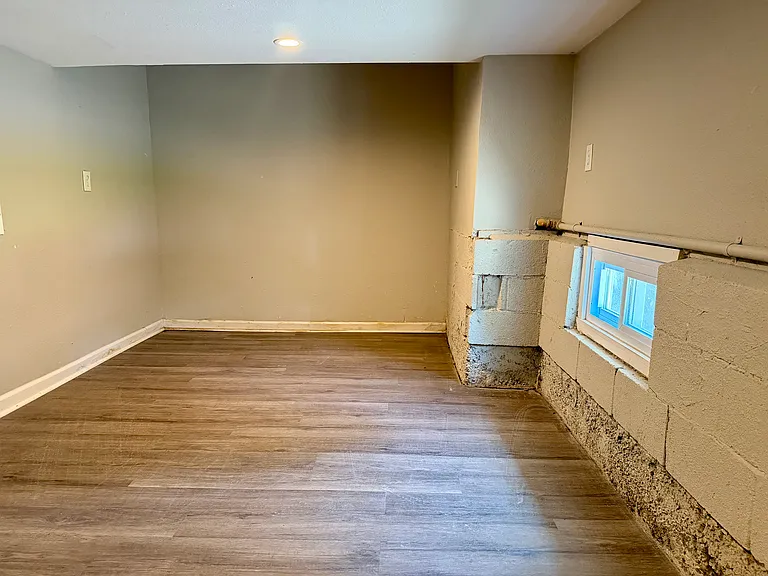 815 E Albert Ave — Photo 22