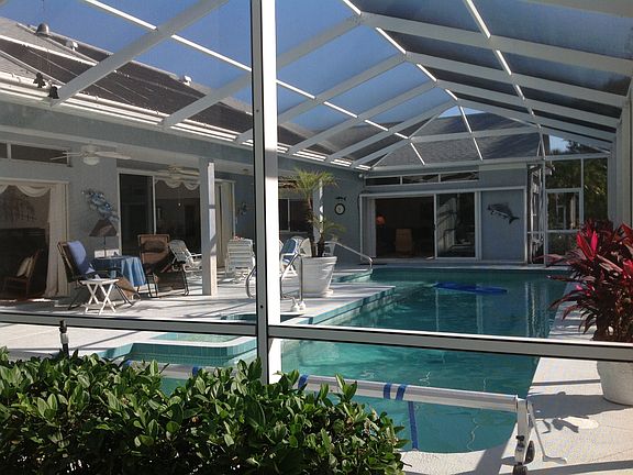 5th image of 924 S Doral Ln