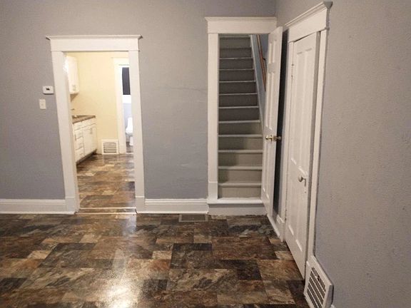3rd image of 1617 Morton Ave