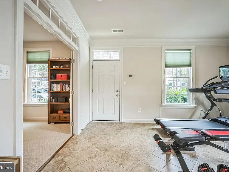 423 Parkview Ave — Photo 4