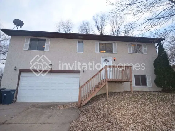 1026 10th Ave SW, Forest Lake, MN 55025
