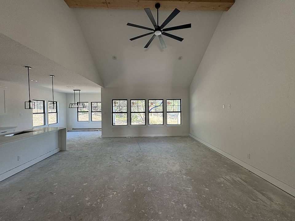 2nd image of 1151 Overbrook Ln