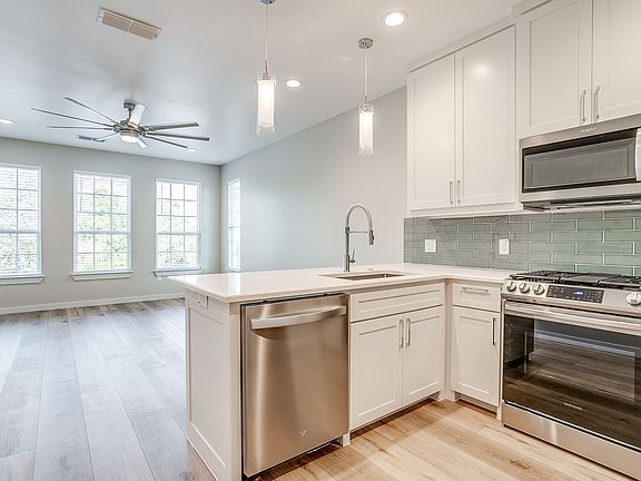 2nd image of 3301 Ryan Ave #3301