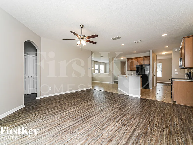 3086 Pointe Place Ave — Photo 4
