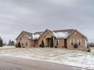 472 Ridge Meadow Ln, Washington, MO 63090