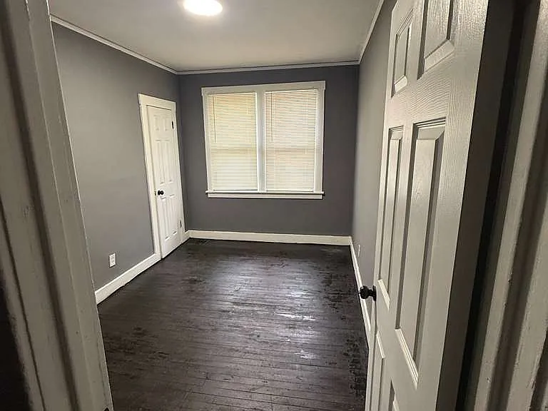 2676 Sturtevant St #3 — Photo 14