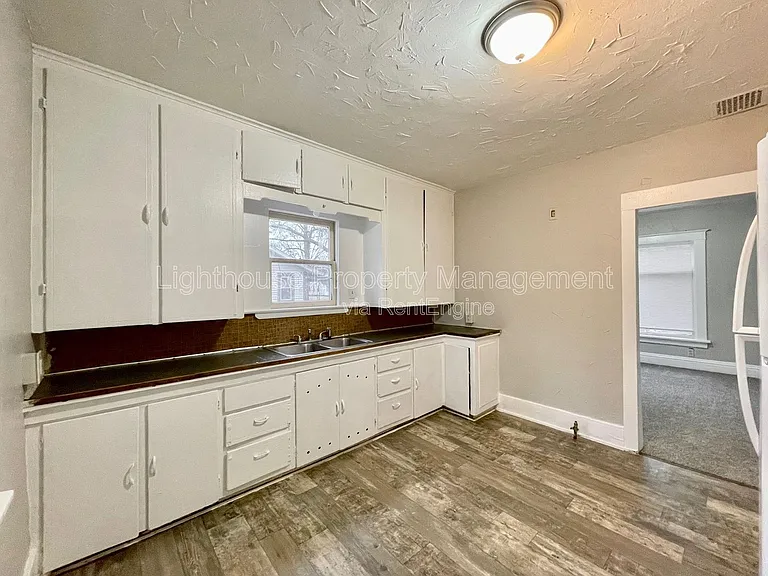 2816 Park St — Photo 8