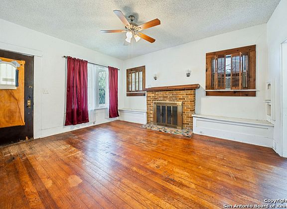 4th image of 2207 STEVES AVE