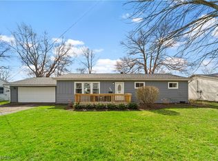 7692 Southland Dr, Mentor on the lake, OH 44060