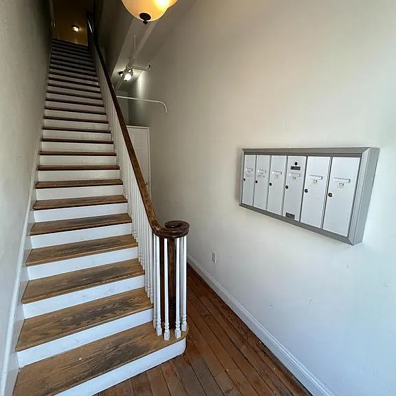 302 N Cameron St #202 — Photo 23