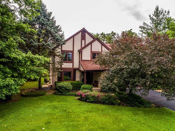 3rd image of 1800 Hardin Ln