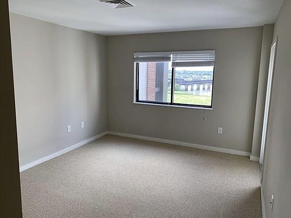 5th image of 90 Quincy Shore Dr APT 711