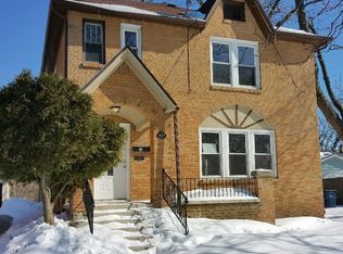 429 Judge Ave APT 2, Waukegan, IL 60085