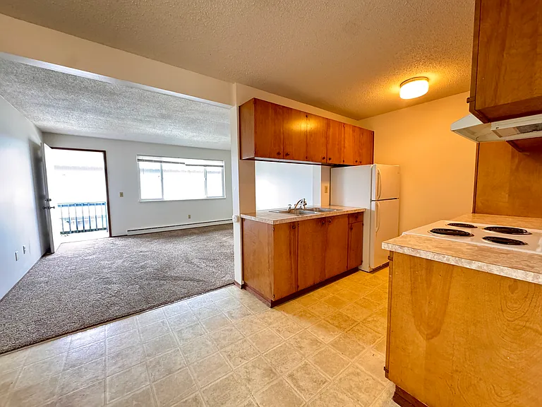 624 W Cedar St #6 — Photo 2