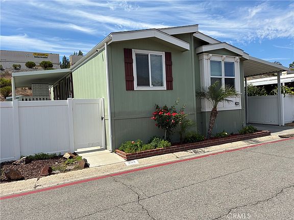 2nd image of 4901 Green River Rd #292