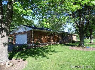 210 E Lake Dr, Edwardsville, IL 62025