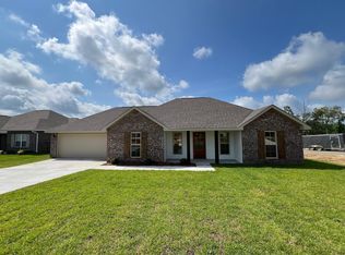 70 E Bartlet Way, Hattiesburg, MS 39402