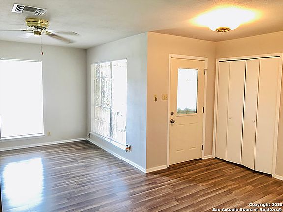 3rd image of 3027 Woodsage Dr