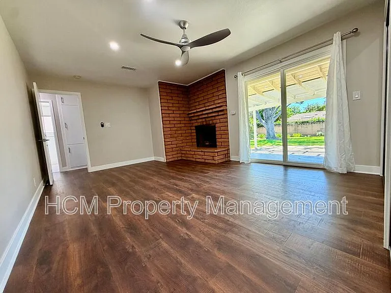 318 S California St — Photo 21