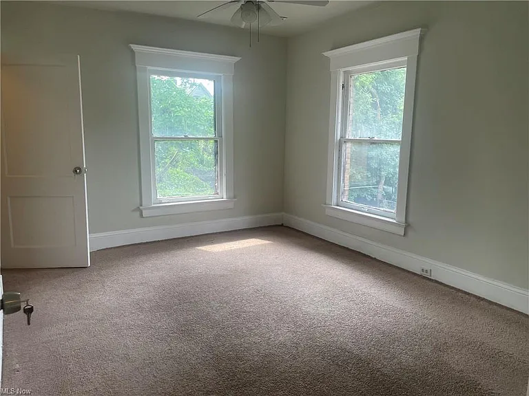 1420 Ansel Rd — Photo 11
