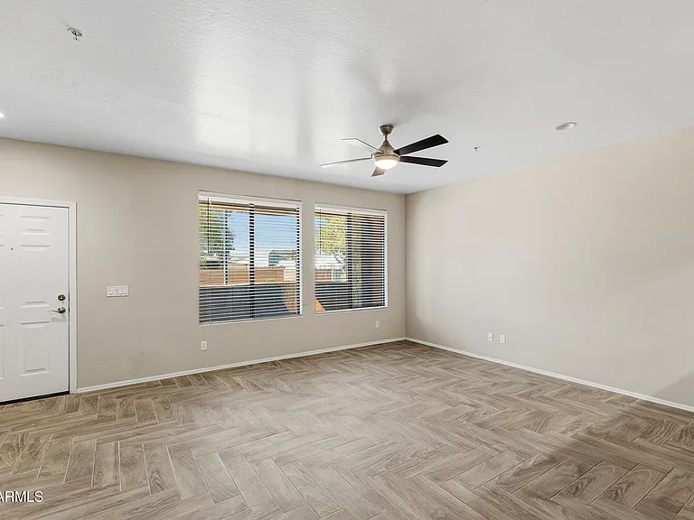 21655 N 36th Ave #106 — Photo 6