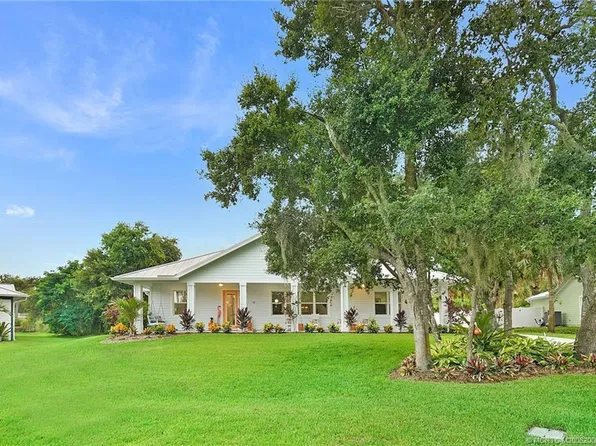 121 Eden Creek Ln, Jensen Beach, FL 34957