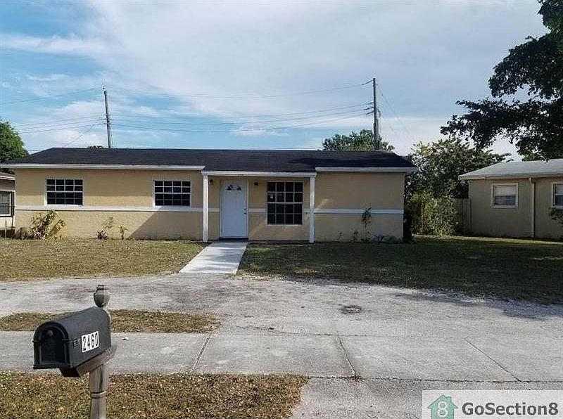1st image of 2460 NW 30th Way