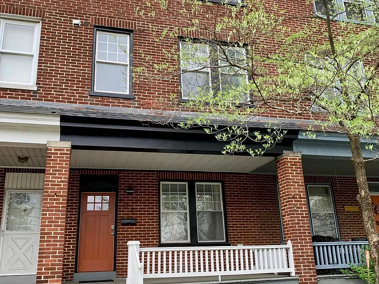 905 N Duke St — Photo 1
