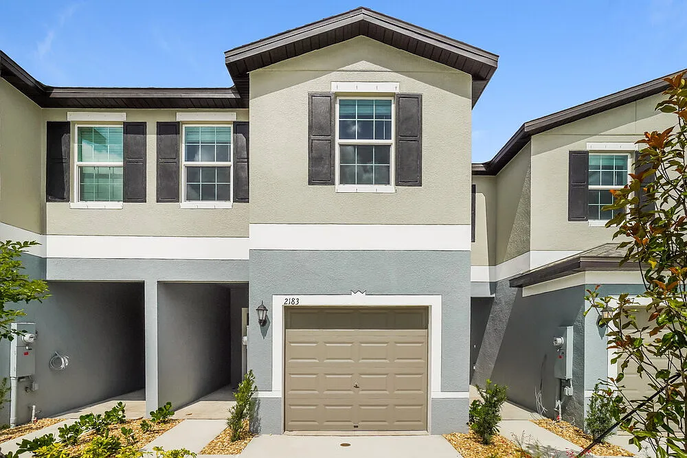 3 bed, 2.5 bath, 1624 sqft, $3,560 — Photo 1