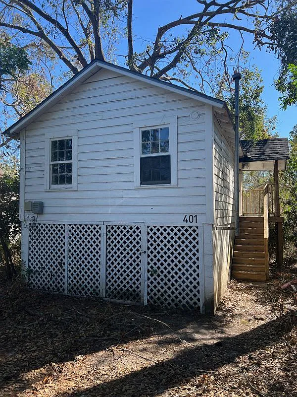 Studio, 1.0 bath, 425 sqft, $650 — Photo 1