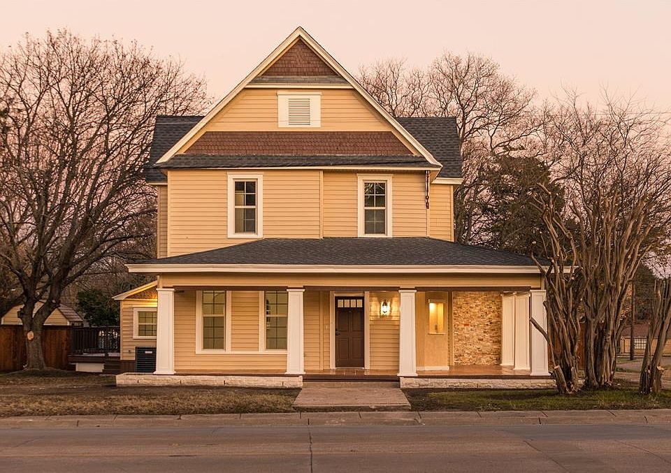 1st image of 702 N Rockwall Ave