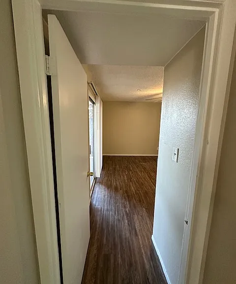 5713 N 44th Ave — Photo 2