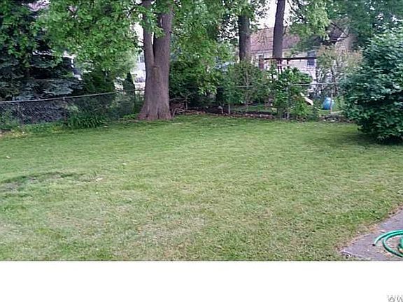 3rd image of 747 Castlebar Dr