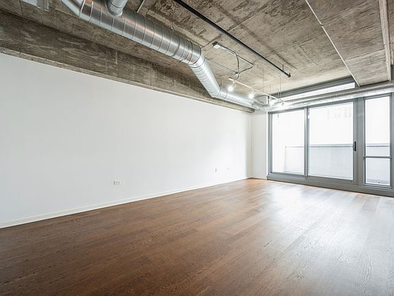 5th image of 240 E Illinois St APT 302