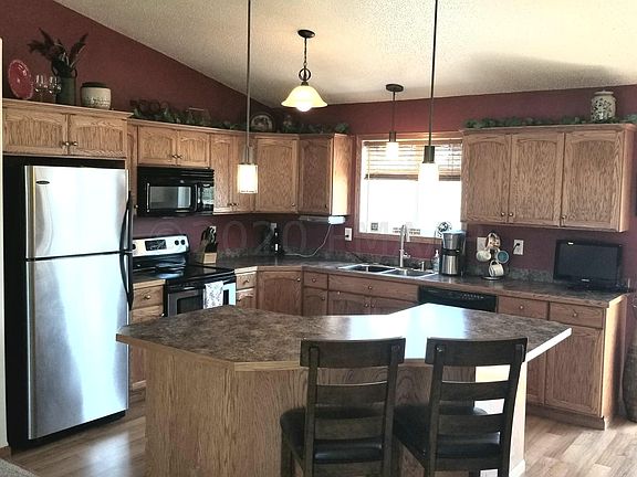 4th image of 1270 Diversion Dr