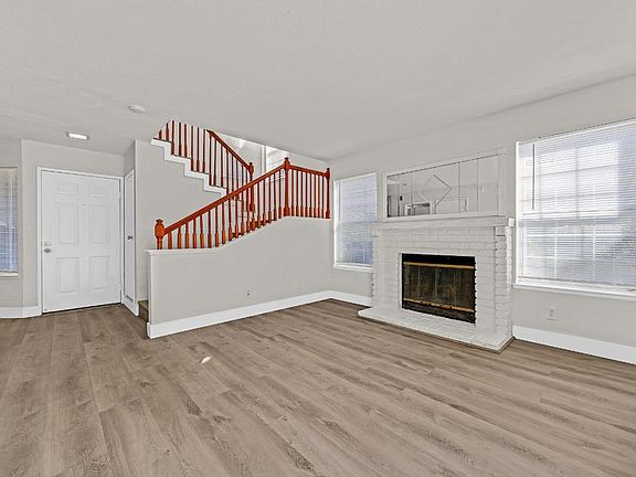 4th image of 3510 Straitwood Ct