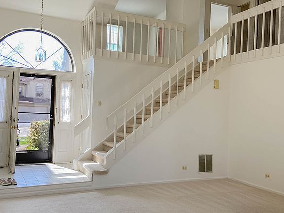 2nd image of 158 Barton Cir