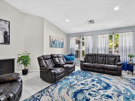 3rd image of 1391 N ALEXIS Drive