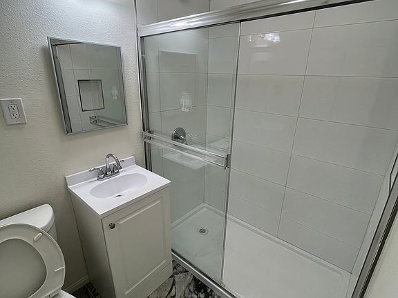 4th image of 1813 Yosemite Dr APT 2